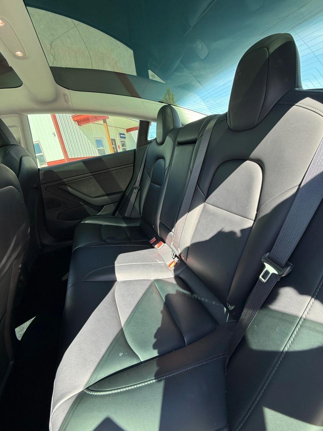 Tesla Model 3  2019