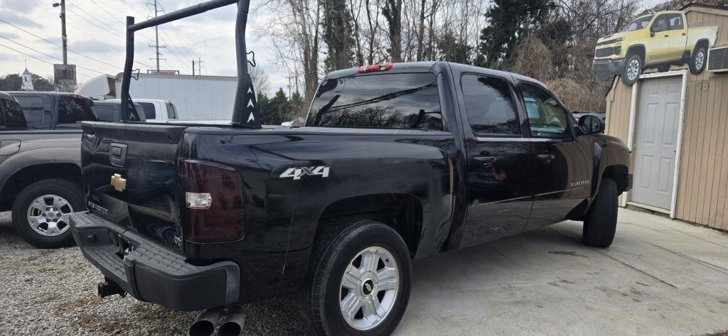 2013 Chevrolet Silverado 1500 LTZ Crew Cab 4WD