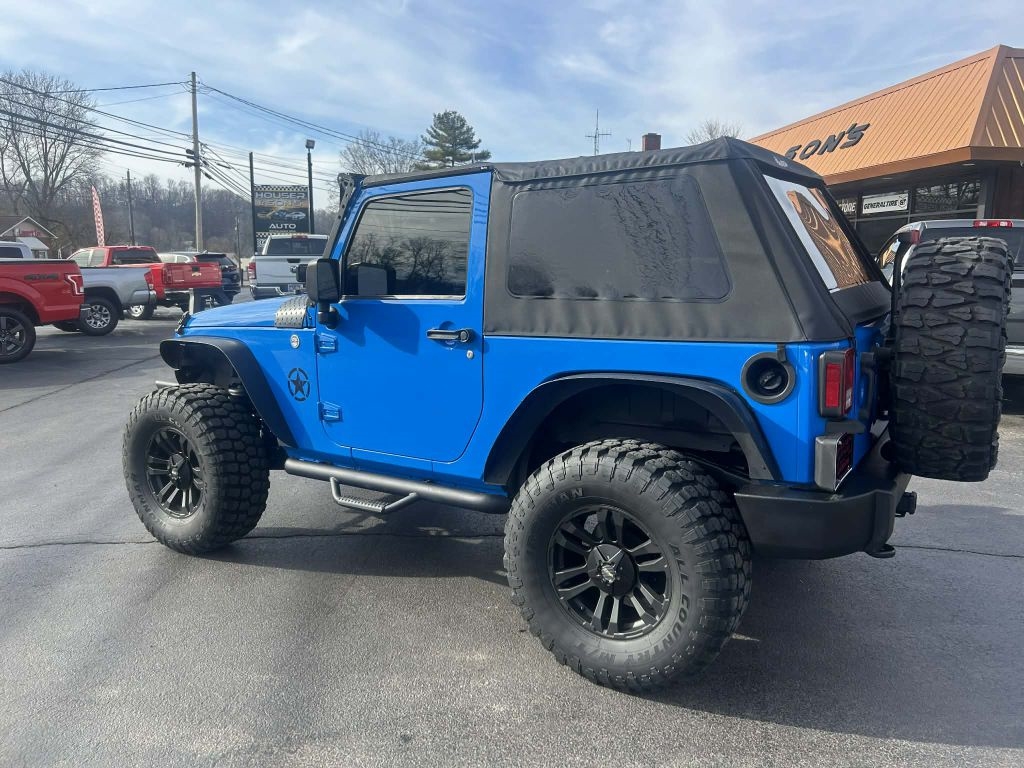 Jeep Wrangler Sport 4WD 2011