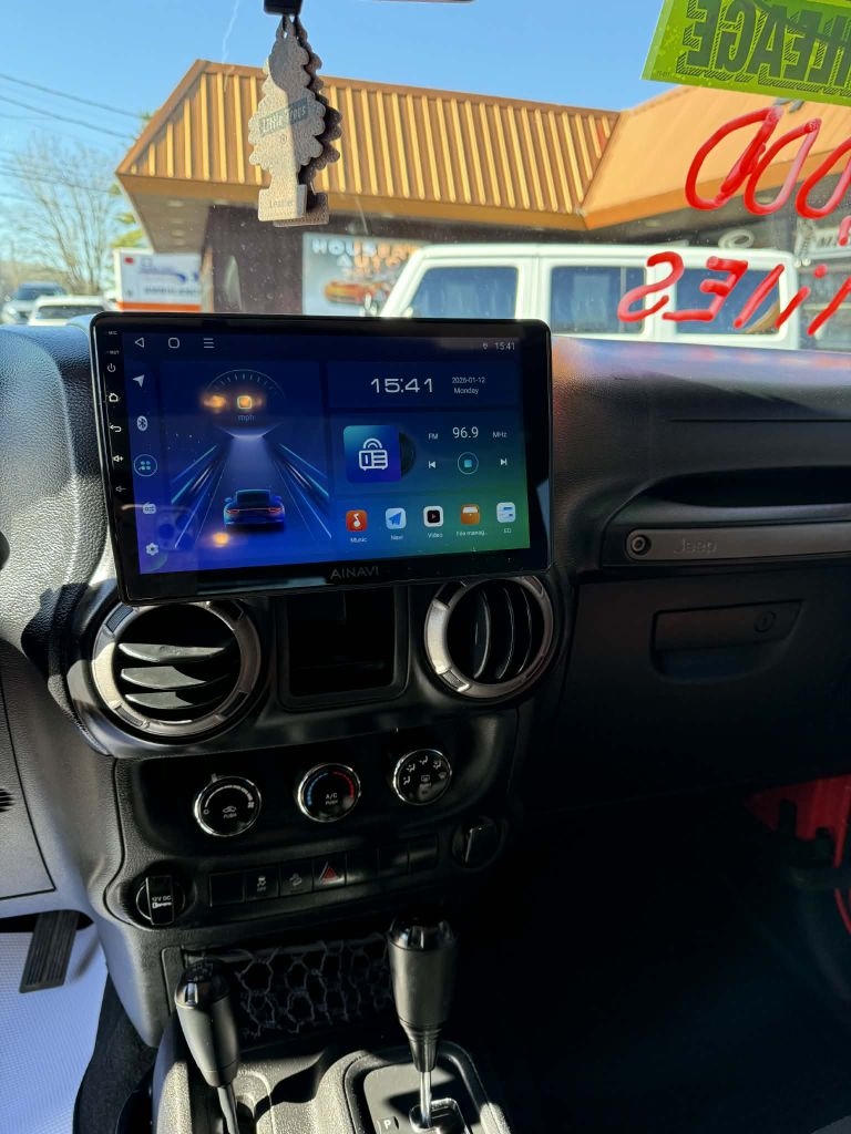 Jeep Wrangler Unlimited Sport 4WD 2013