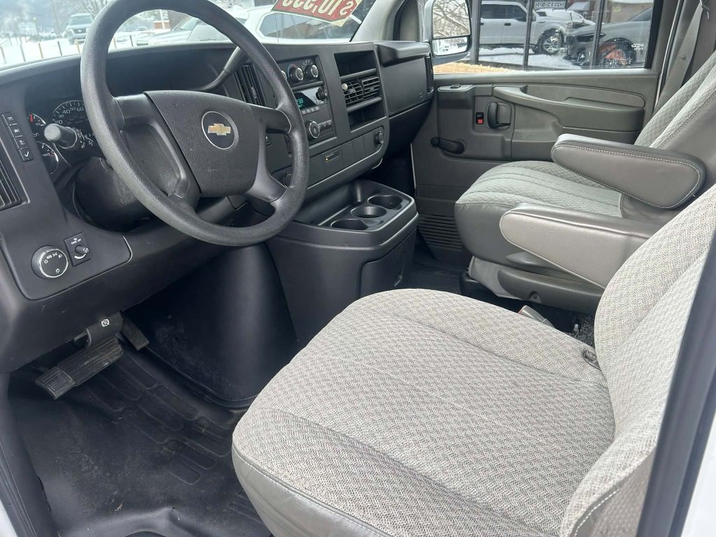Chevrolet Express 1500 Cargo 2009