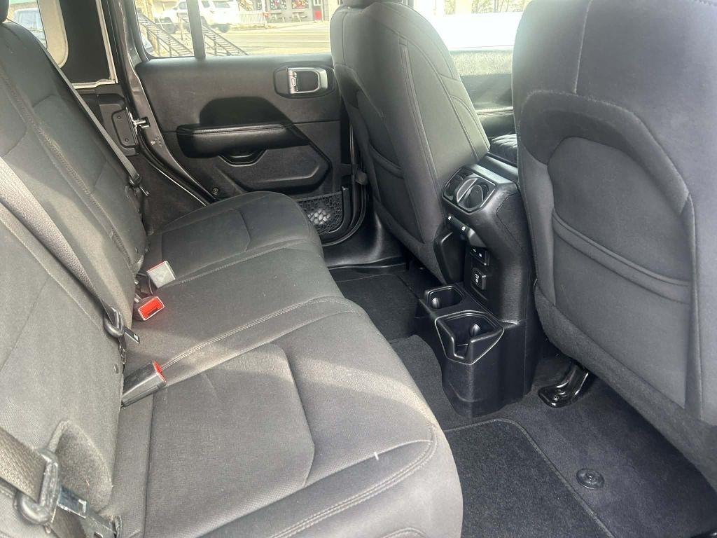 Jeep Wrangler Unlimited Sahara 2018