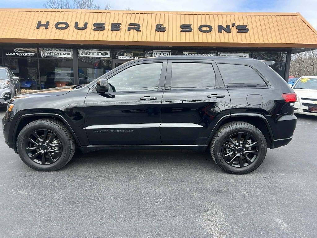 Jeep Grand Cherokee Laredo 4WD 2018