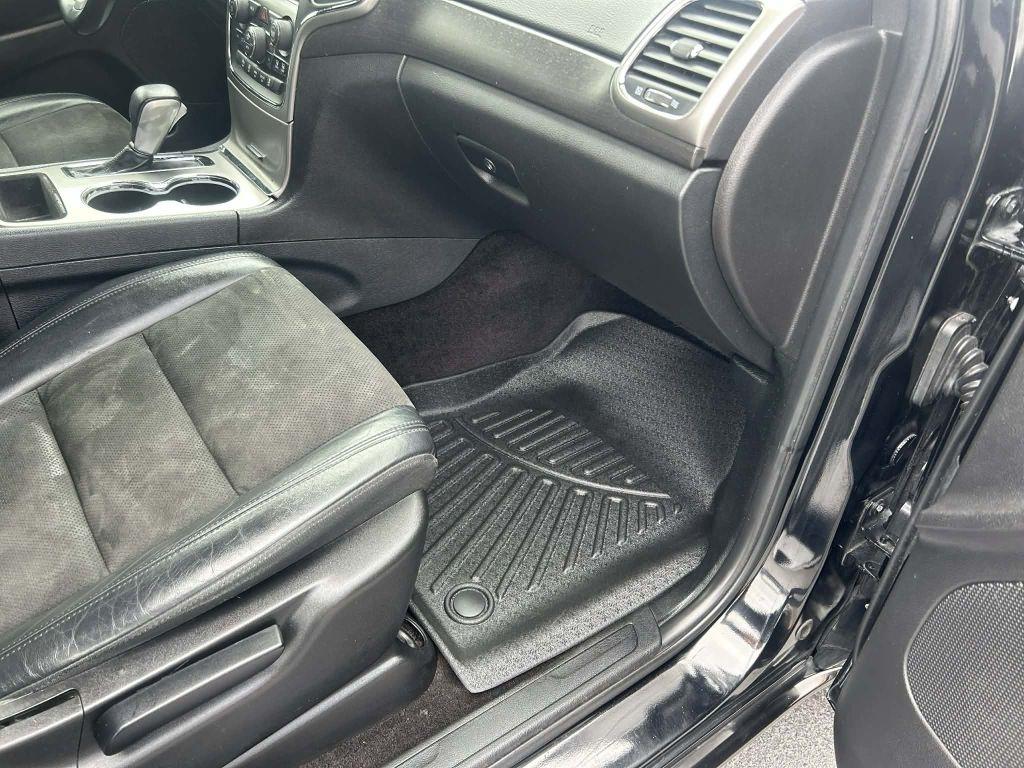 Jeep Grand Cherokee Laredo 4WD 2018