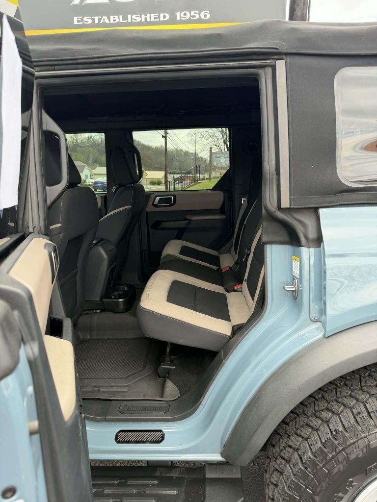 Ford Bronco Base 4-Door 2022