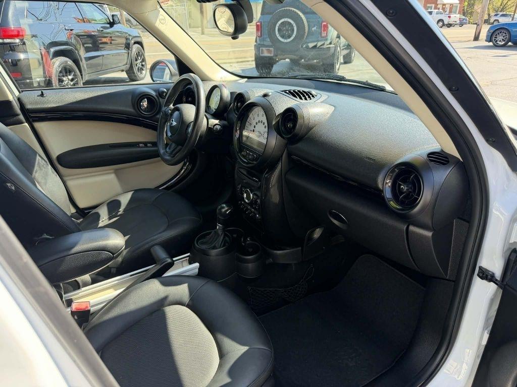 MINI Countryman Base 2014