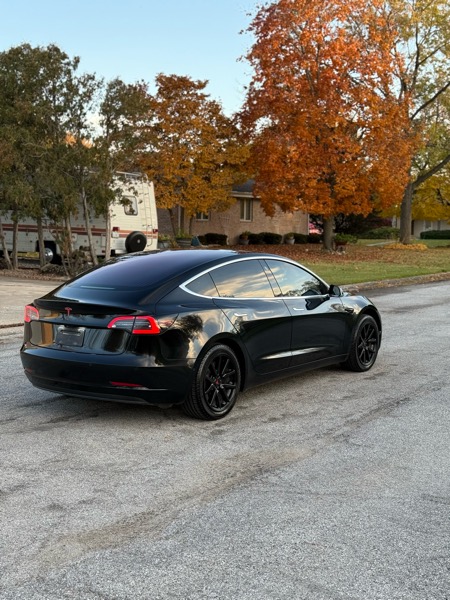 Tesla Model 3 Base 2018