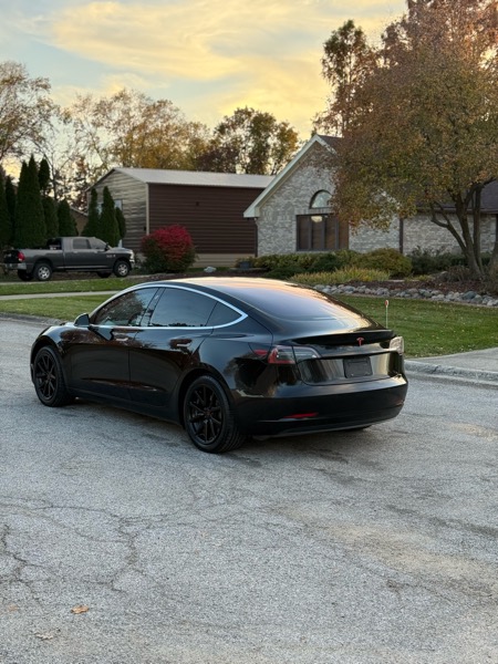 Tesla Model 3 Base 2018