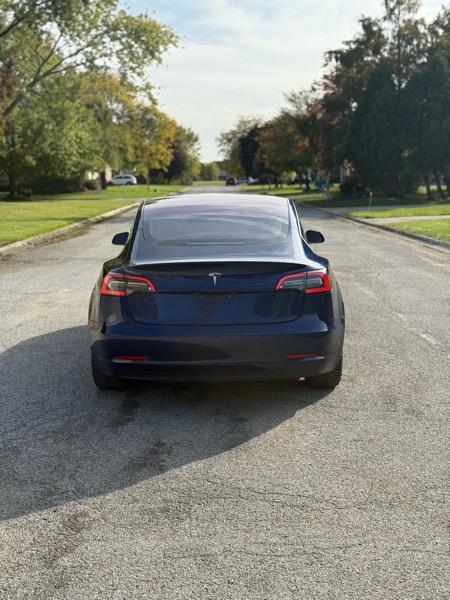Tesla Model 3 Base 2018