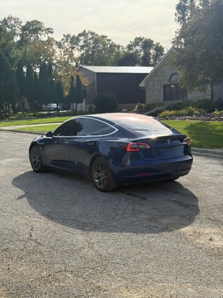 Tesla Model 3 Base 2018