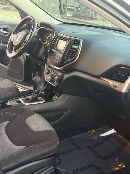 Jeep Cherokee Latitude 4WD 2014