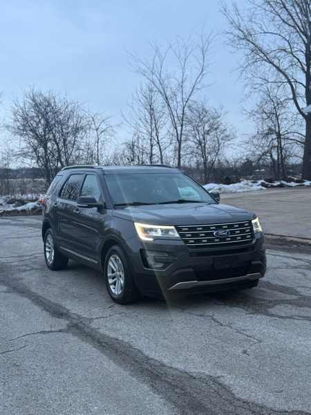 Ford Explorer XLT FWD 2016