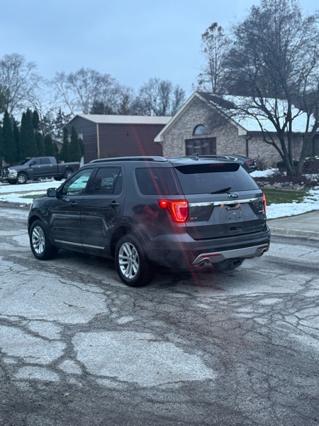 Ford Explorer XLT FWD 2016