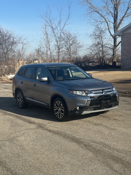 Mitsubishi Outlander SE AWD 2016