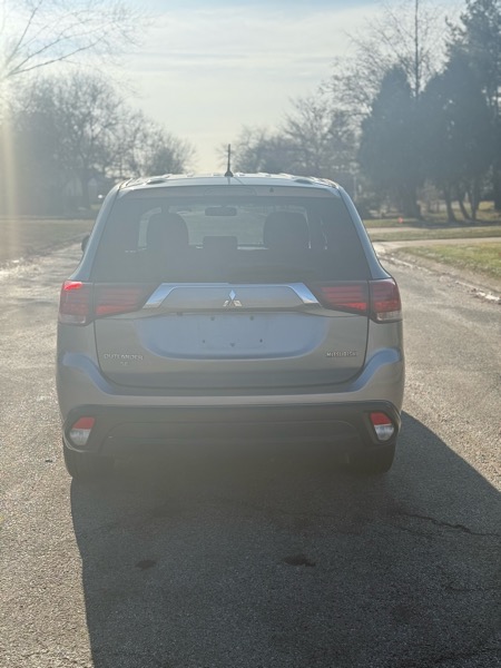 Mitsubishi Outlander SE AWD 2016