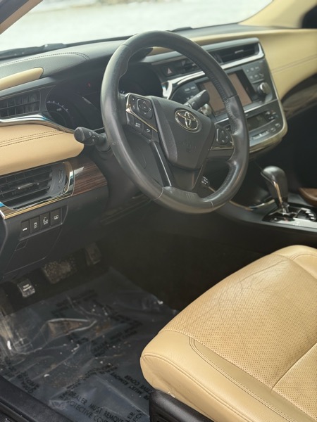 Toyota Avalon Hybrid XLE Premium 2014