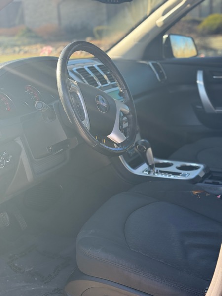 GMC Acadia SLE-2 FWD 2011