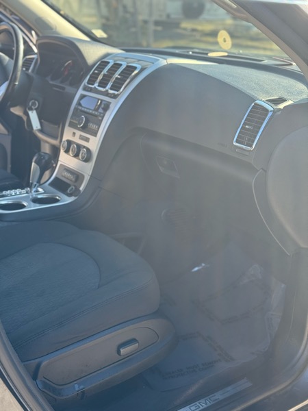 GMC Acadia SLE-2 FWD 2011