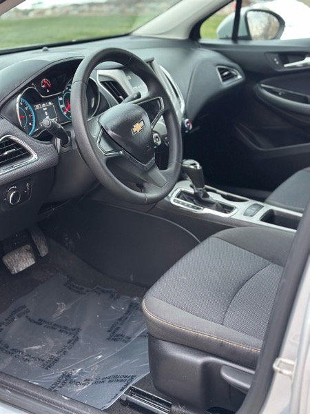 Chevrolet Cruze LS Auto 2017