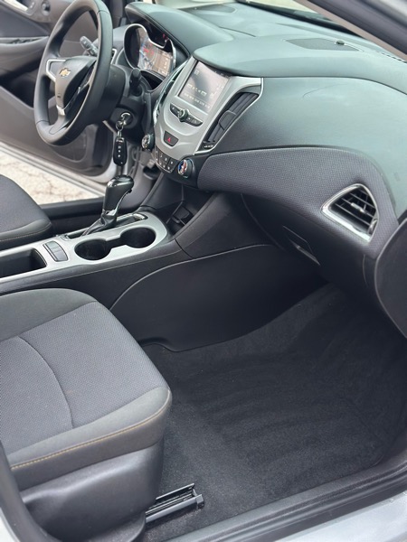 Chevrolet Cruze LS Auto 2017