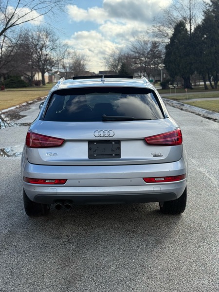 Audi Q3 2.0T quattro Premium Plus 2016