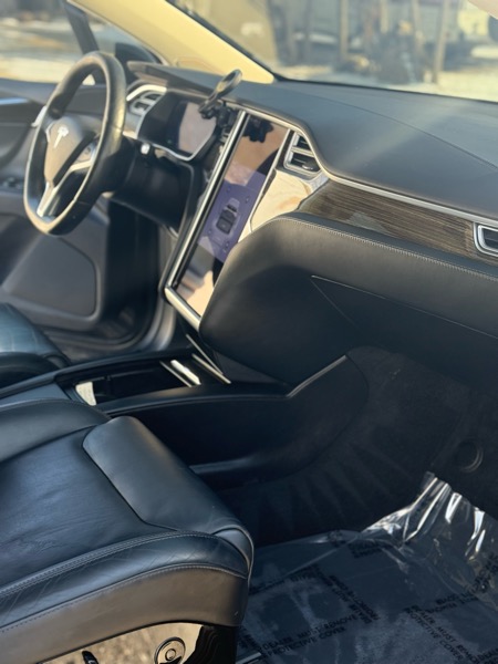 Tesla Model X 90D 2016