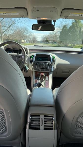 Buick LaCrosse CX 2011