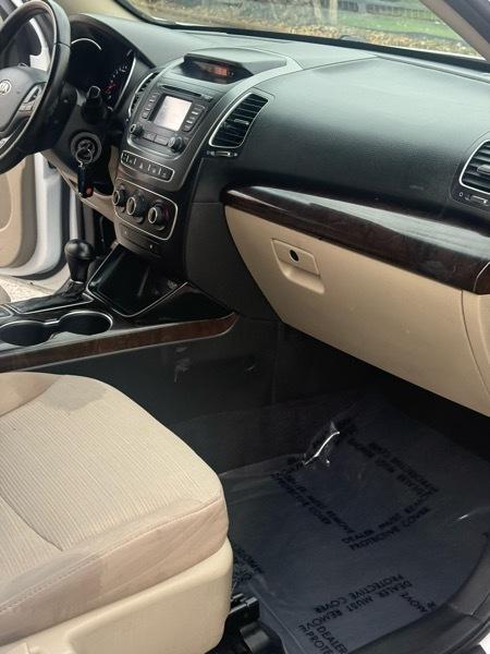 Kia Sorento LX V6 FWD 2014