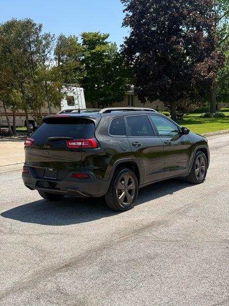 Jeep Cherokee Latitude FWD 2016