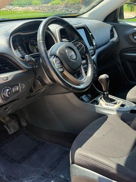 Jeep Cherokee Latitude FWD 2016