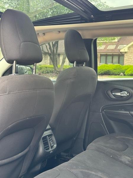 Jeep Cherokee Latitude FWD 2017
