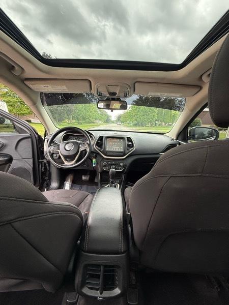 Jeep Cherokee Latitude FWD 2017