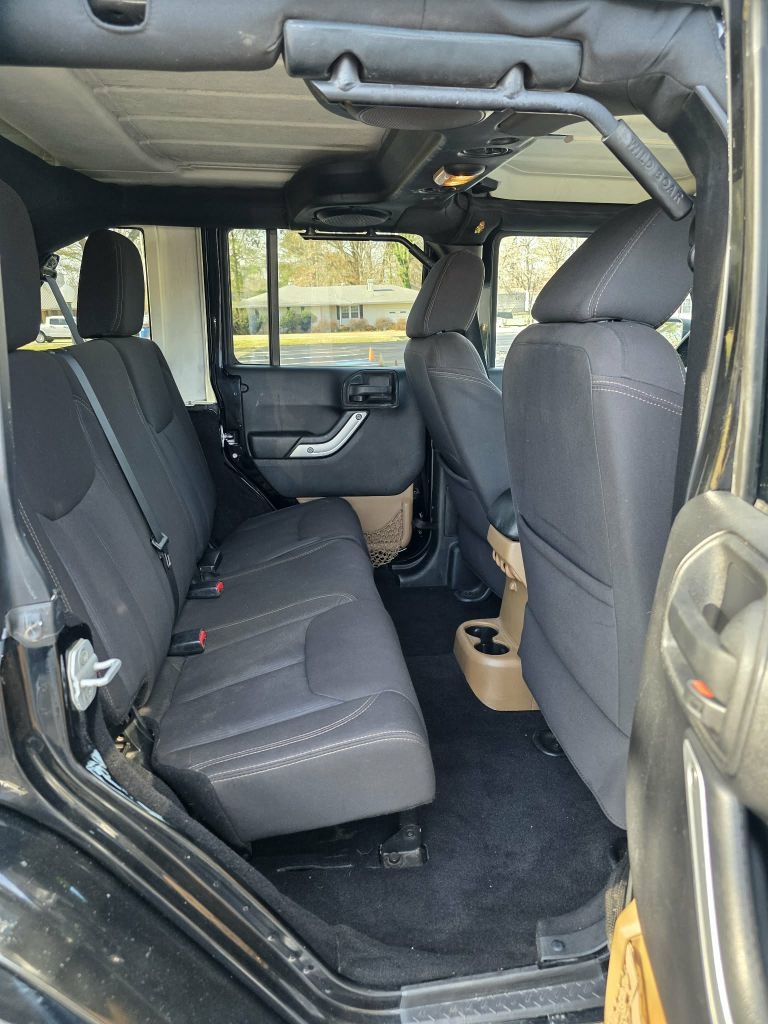 Jeep Wrangler Unlimited  2013