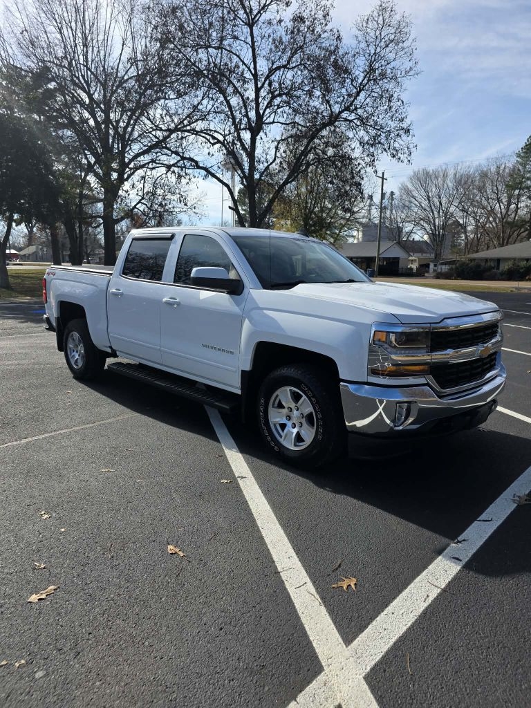 2018 Chevrolet Silverado 1500 LT's photo