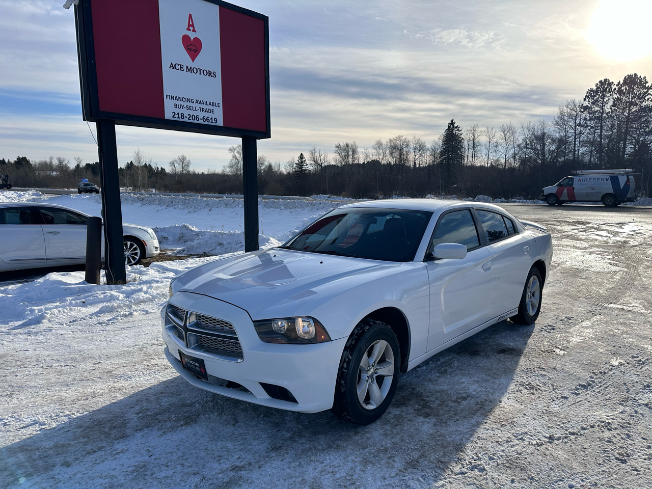 2011 Dodge Charger SE's photo