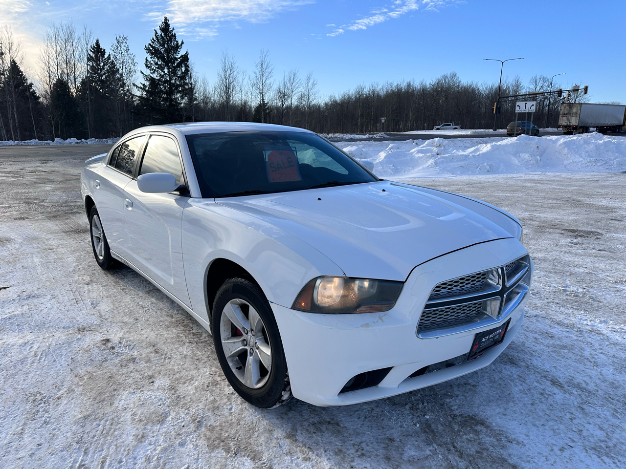 Dodge Charger SE 2011