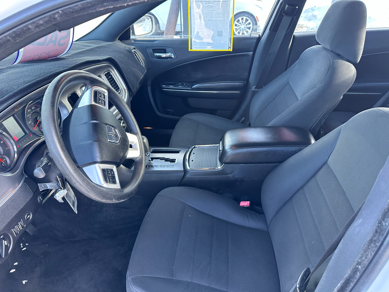 Dodge Charger SE 2011