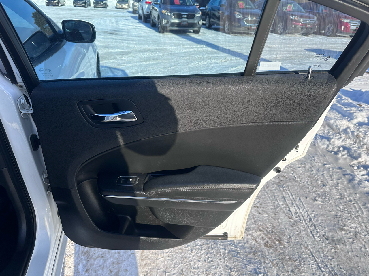 Dodge Charger SE 2011