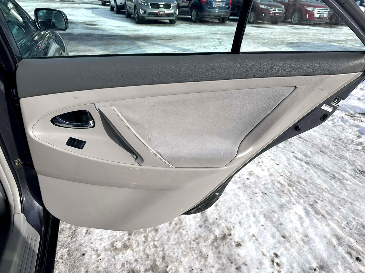 Toyota Camry SE 5-Spd AT 2009