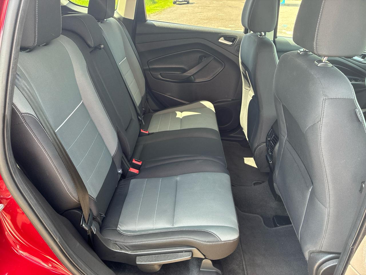 2015 Ford Escape SE - Photo 21