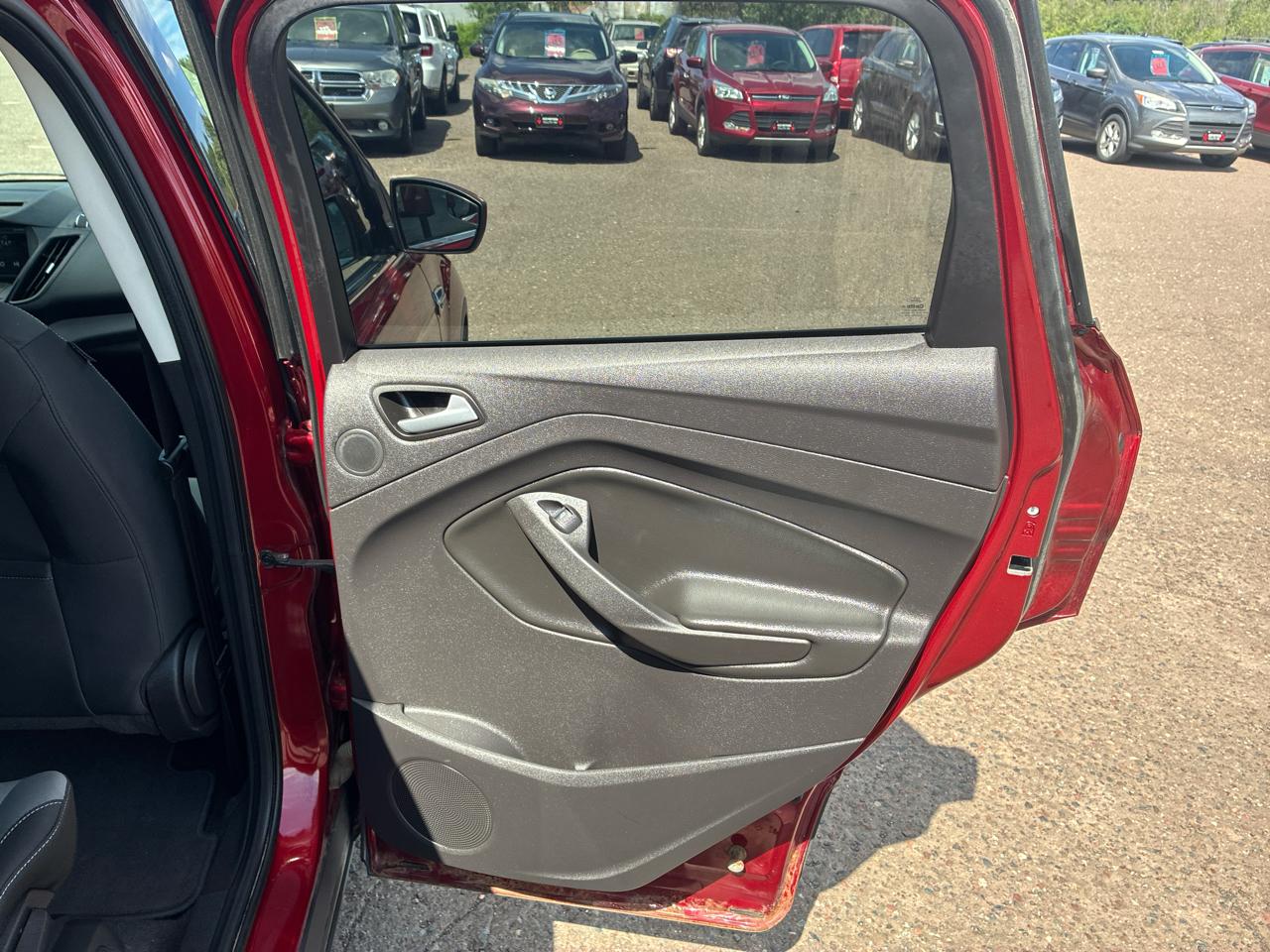 2015 Ford Escape SE - Photo 22