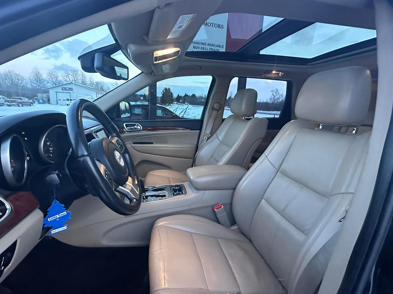 Jeep Grand Cherokee Limited 4WD 2011