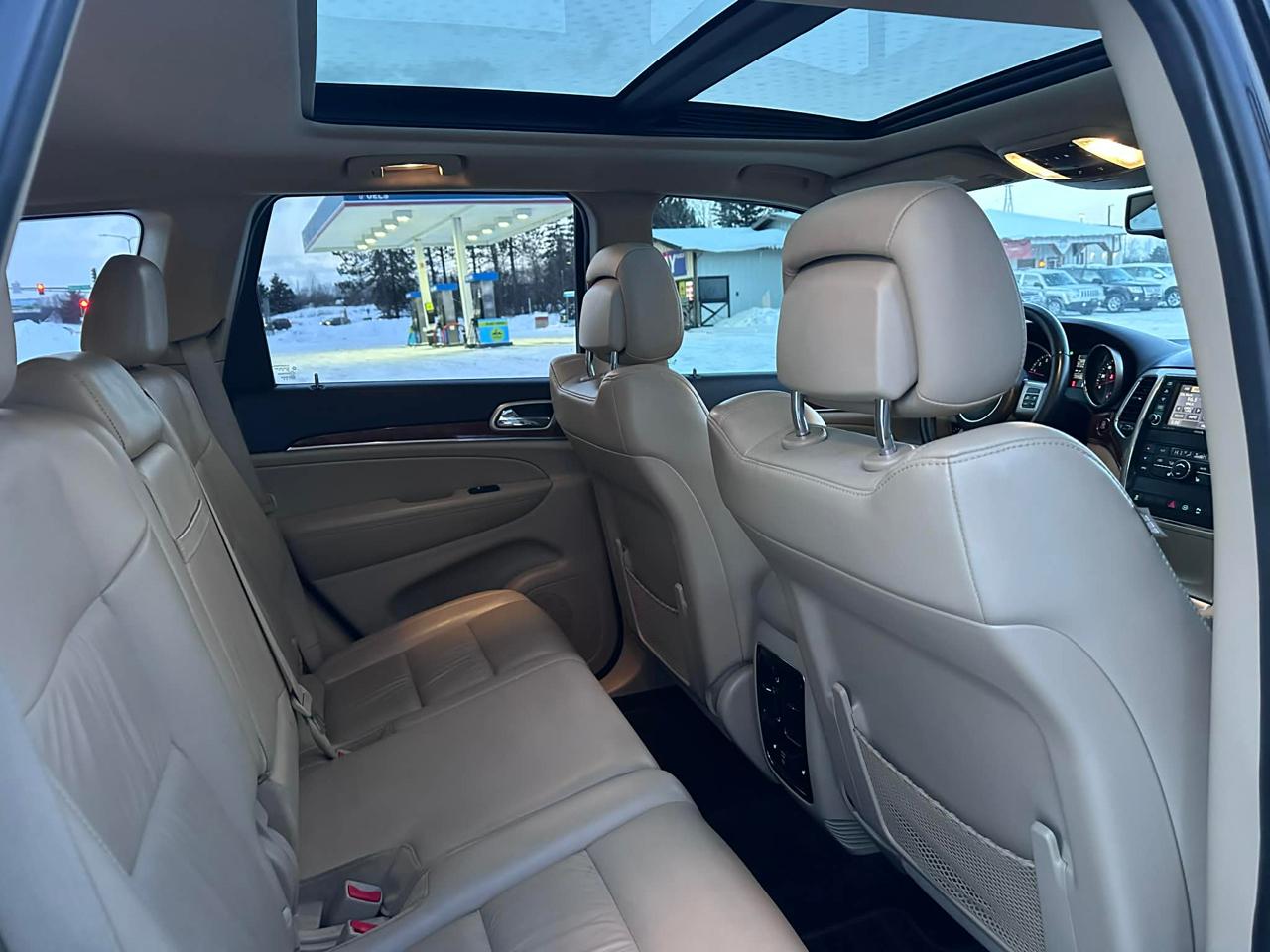 Jeep Grand Cherokee Limited 4WD 2011