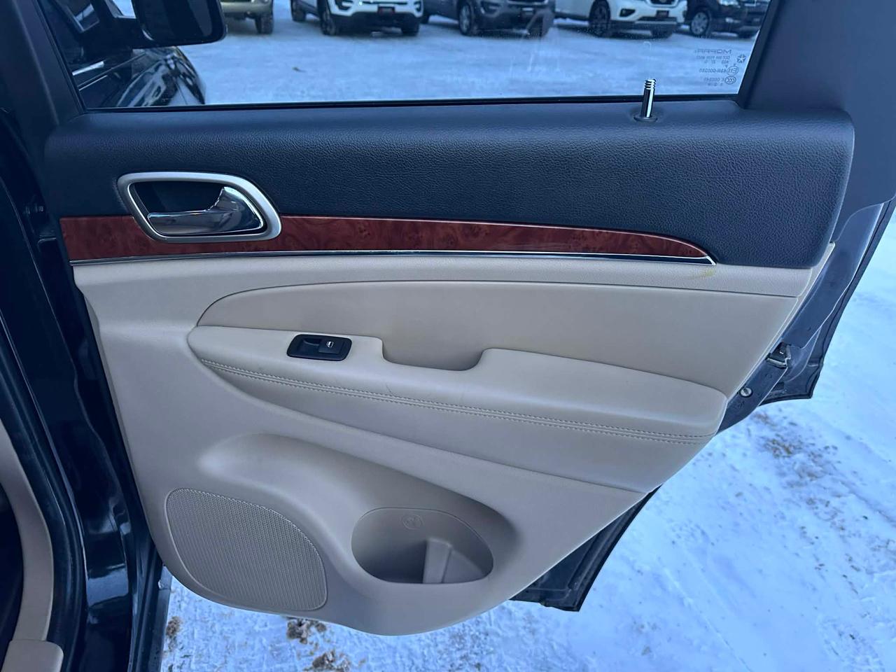 Jeep Grand Cherokee Limited 4WD 2011