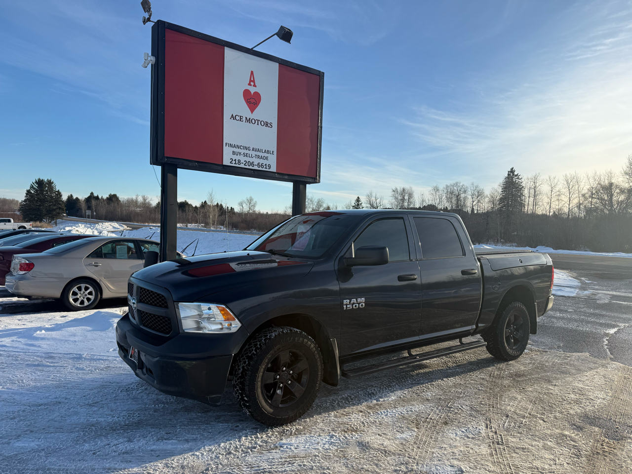 RAM 1500 Tradesman Crew Cab SWB 4WD 2014