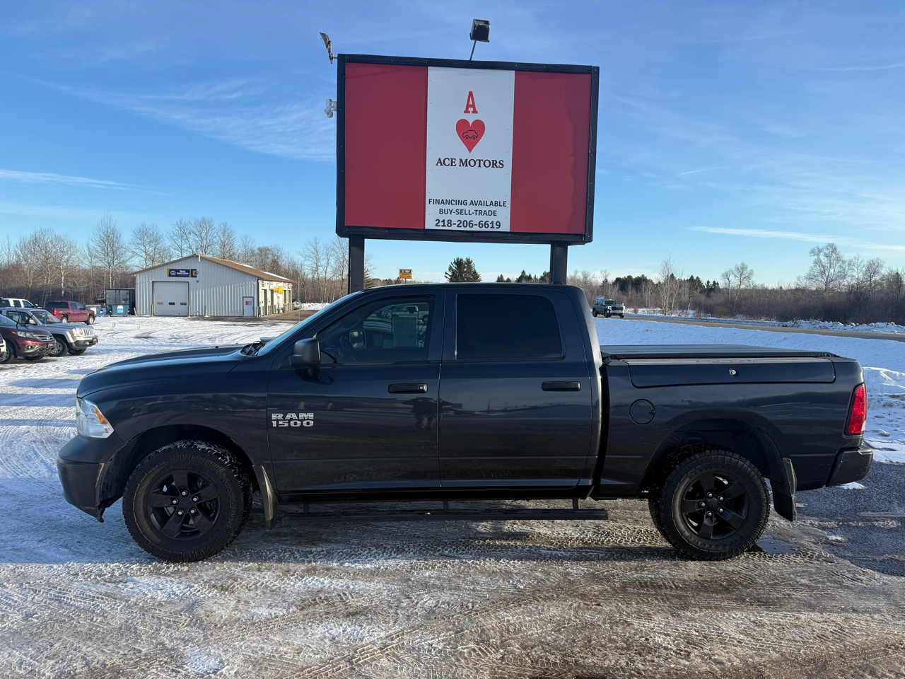 RAM 1500 Tradesman Crew Cab SWB 4WD 2014