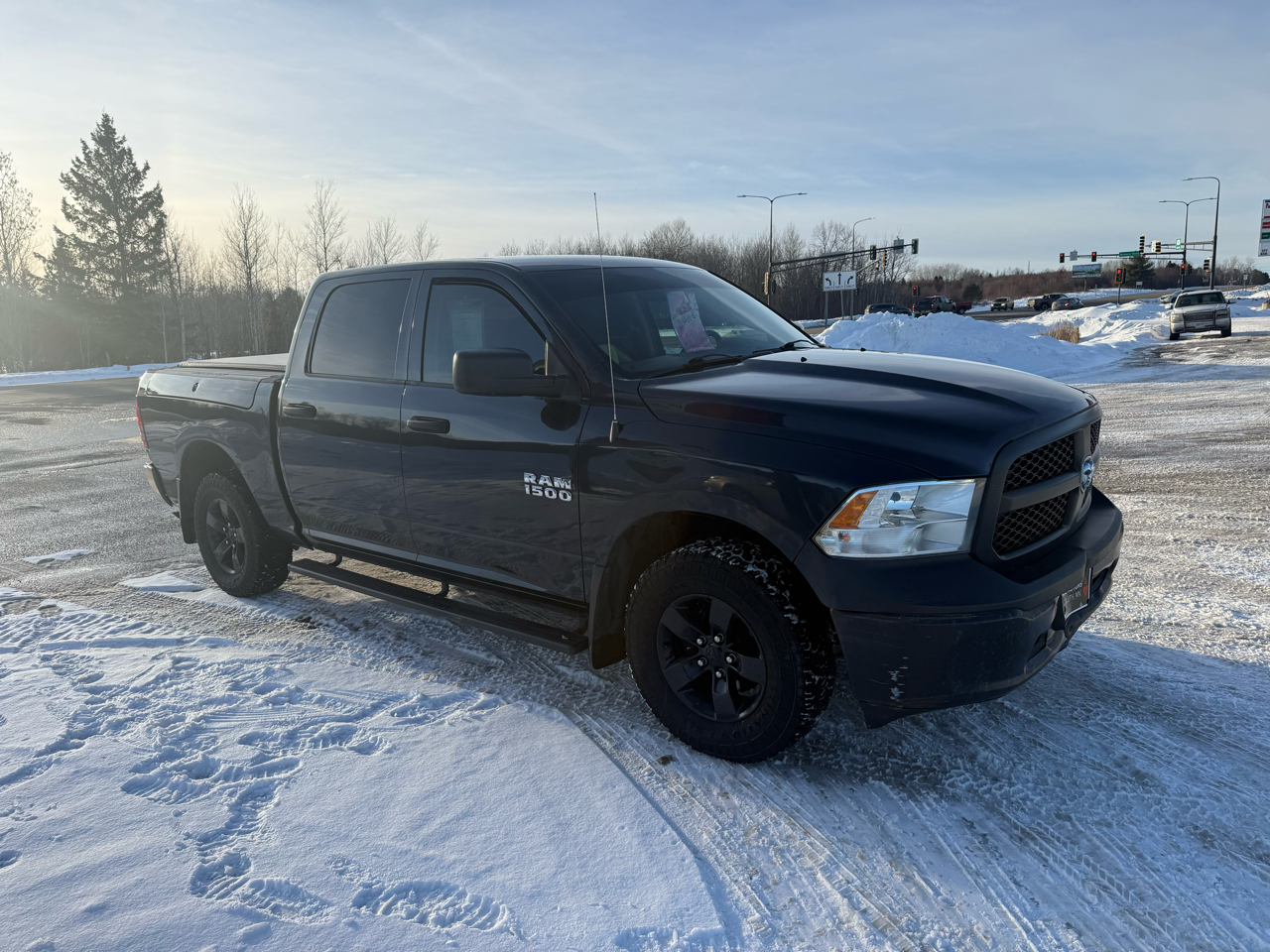 RAM 1500 Tradesman Crew Cab SWB 4WD 2014