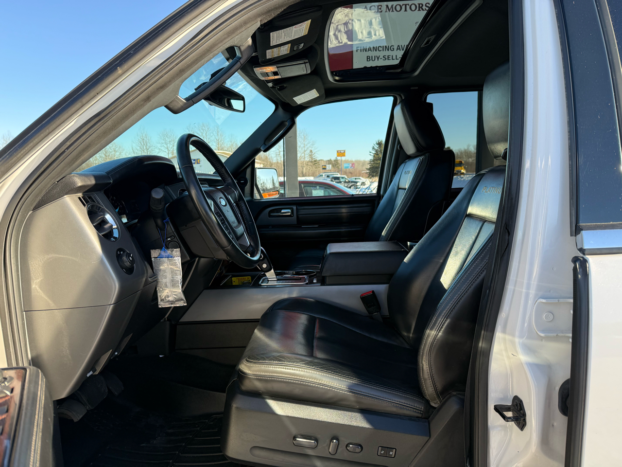 Ford Expedition Platinum 4WD 2015