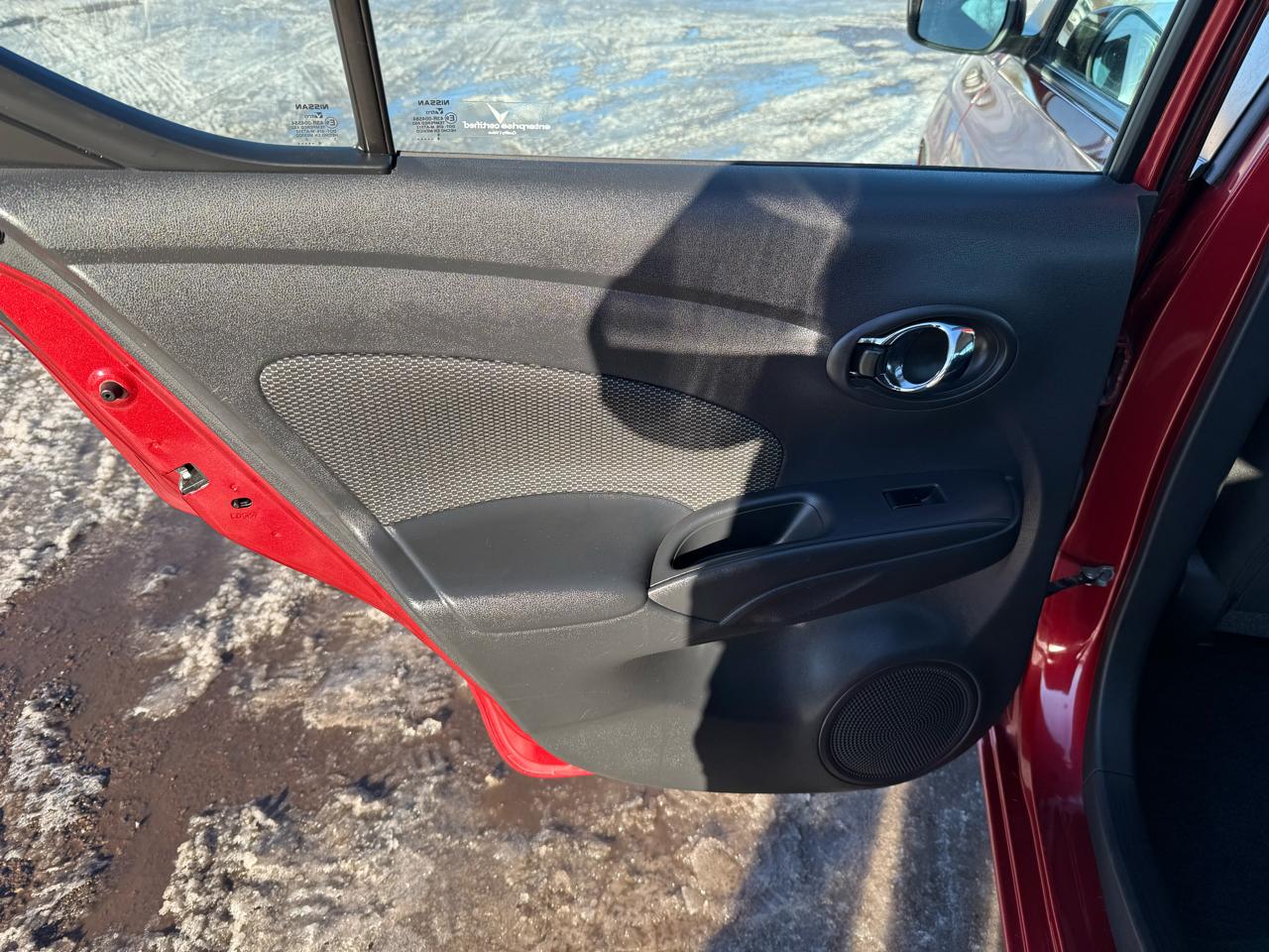 Nissan Versa 1.6 S 5M 2017