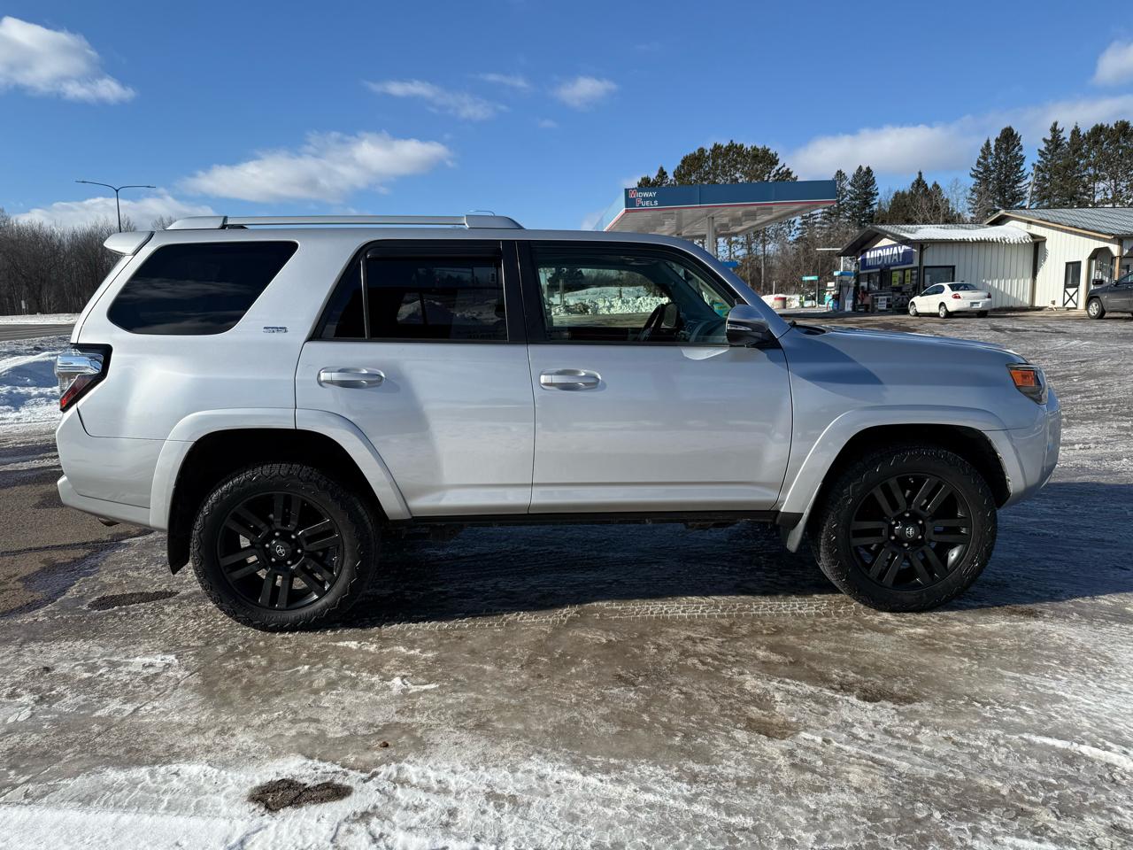 Toyota 4Runner SR5 4WD 2016